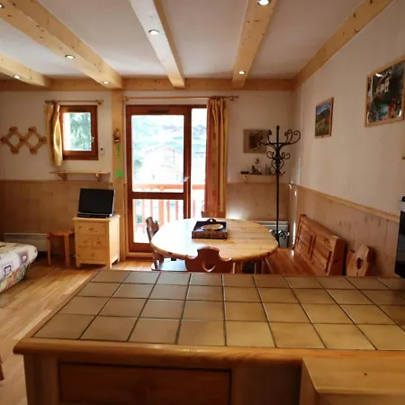 Fonctionnel 4-6 Pers Avec Piscine, Tv, Lave-vaisselle Et Balcon A Areches-beaufort - Fr-1-342-161 * Areches